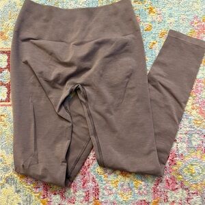 Alphalete Amplify Leggings- Purple Lavender Lilac